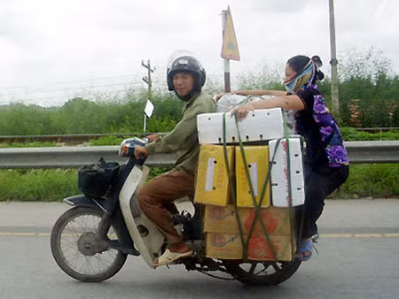 Bám chắc kẻo ngã dập mông!