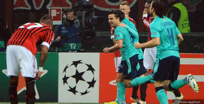 Nhưng trước đó, Barca đã có bàn thắng nhờ pha đá phản lưới nhà của Bommel.