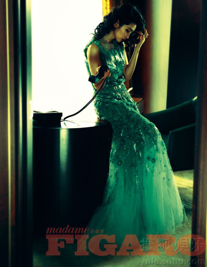 Resident Evil: Retribution là phần thứ 5 trong series phim Resident Evil, bộ phim được chuyển thể từ game ăn khách cùng tên. Trong phim, Lý Băng Băng thể hiện vai diễn Ada Wong - nhân vật người Mỹ gốc Trung Quốc duy nhất trong bản game online. Resident Evil: Retribution là phần thứ 5 trong series phim Resident Evil, bộ phim được chuyển thể từ game ăn khách cùng tên. Trong phim, Lý Băng Băng thể hiện vai diễn Ada Wong - nhân vật người Mỹ gốc Trung Quốc duy nhất trong bản game online.