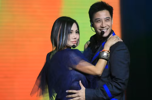 Vợ chồng Lynda Trang Đài tái ngộ khán giả Hà Nội. Cặp nghệ sĩ hải ngoại sẽ tham gia đêm nhạc 'Dạ khúc cho tình yêu' vào ngày 3/3. (Theo Ngôi Sao) Vợ chồng Lynda Trang Đài tái ngộ khán giả Hà Nội. Cặp nghệ sĩ hải ngoại sẽ tham gia đêm nhạc 'Dạ khúc cho tình yêu' vào ngày 3/3. (Theo Ngôi Sao)