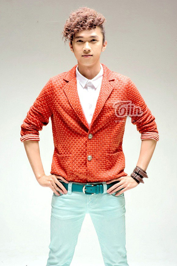 Anh chàng tóc xù - Minxu Quốc Minh đã quyết định gửi tặng đến fan của mình ca khúc mới nhất Anh yêu em nhân ngày Valentine (Theo Dân tin) Anh chàng tóc xù - Minxu Quốc Minh đã quyết định gửi tặng đến fan của mình ca khúc mới nhất Anh yêu em nhân ngày Valentine (Theo Dân tin)