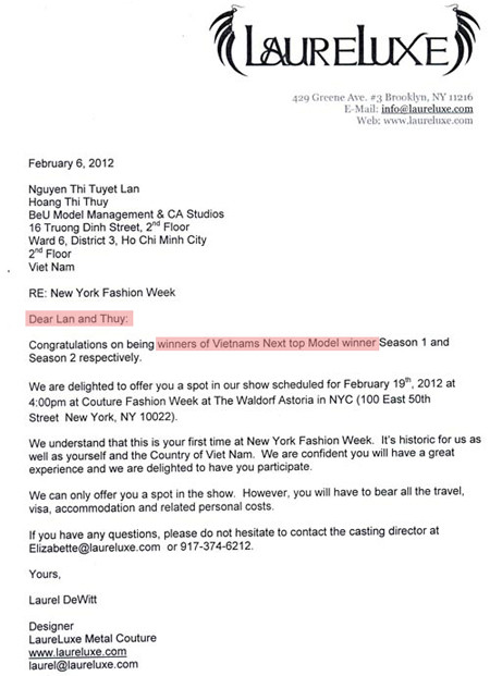 Mới đây, xuất hiện một văn bản cho thấy ngôi vị quán quân của VNTM mùa thứ nhất (2010) dường như đã bị "tráo đổi". Trong ảnh là bức thư mời Tuyết Lan và Hoàng Thùy tham gia trình tuần lễ thời trang New York, được một NTK chụp lại. Tờ giấy mời cho thấy phía BTC đã mời Tuyết Lan và Hoàng Thùy với tư cách "winners" (quán quân) của Vietnam's Next Top Model mùa thứ 1 và 2. (Ảnh PLXH / Kênh 14) Mới đây, xuất hiện một văn bản cho thấy ngôi vị quán quân của VNTM mùa thứ nhất (2010) dường như đã bị "tráo đổi". Trong ảnh là bức thư mời Tuyết Lan và Hoàng Thùy tham gia trình tuần lễ thời trang New York, được một NTK chụp lại. Tờ giấy mời cho thấy phía BTC đã mời Tuyết Lan và Hoàng Thùy với tư cách "winners" (quán quân) của Vietnam's Next Top Model mùa thứ 1 và 2. (Ảnh PLXH / Kênh 14)