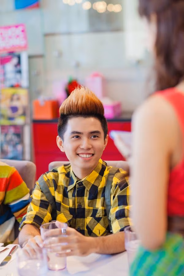 Nhìn Will đắm đuối nhìn Midu chưa kìa? Nhìn Will đắm đuối nhìn Midu chưa kìa?