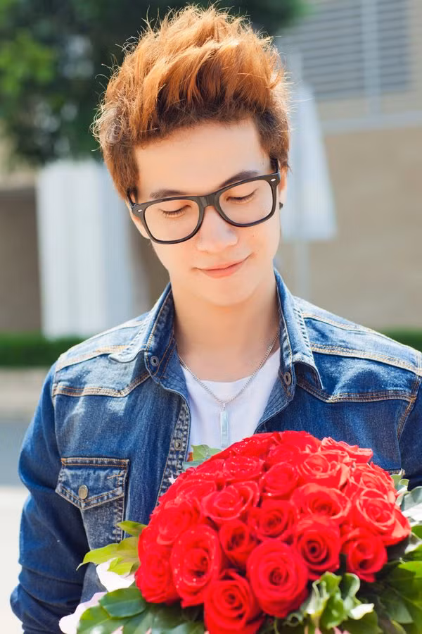 5 anh chàng quyết định sẽ cạnh tranh công bằng và lên chiến dịch để cưa cẩm cô chủ nhỏ Midu 5 anh chàng quyết định sẽ cạnh tranh công bằng và lên chiến dịch để cưa cẩm cô chủ nhỏ Midu