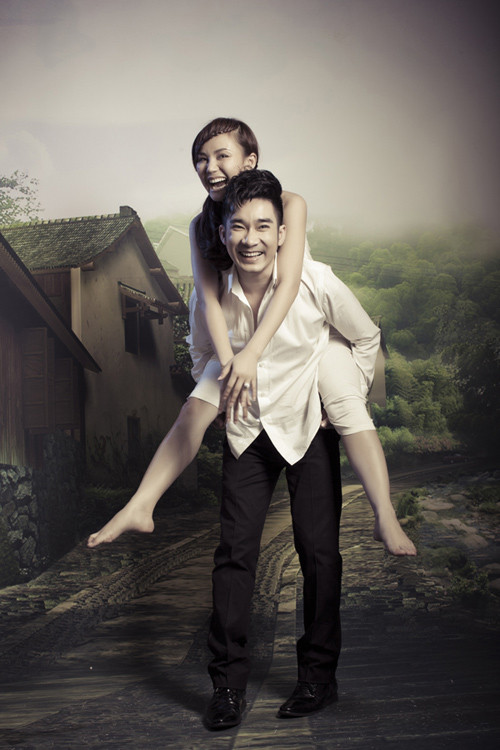 Quang Hà và Vy Oanh vào vai cặp tình nhân ngọt ngào đến mức không ít người tin rằng chàng ca sĩ gốc Hà thành đang hẹn hò cùng cô gái đến từ Phan Thiết (Theo Infonet) Quang Hà và Vy Oanh vào vai cặp tình nhân ngọt ngào đến mức không ít người tin rằng chàng ca sĩ gốc Hà thành đang hẹn hò cùng cô gái đến từ Phan Thiết (Theo Infonet)