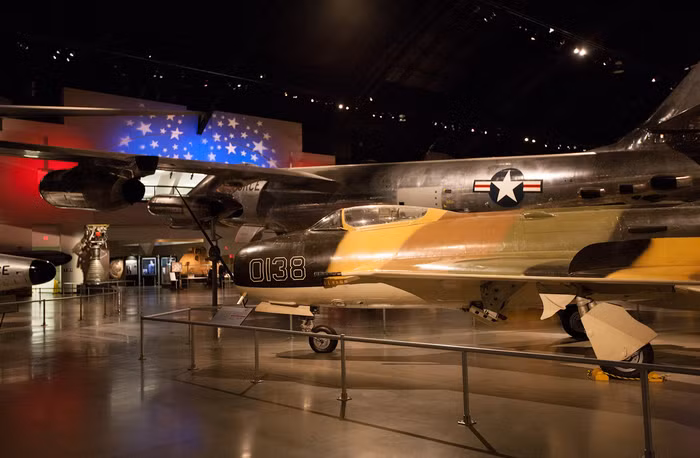 Tiêm kích MiG-19S mang số hiệu 0138 của Không quân Ai Cập tại Bảo tàng Không quân Mỹ ở Dayton.