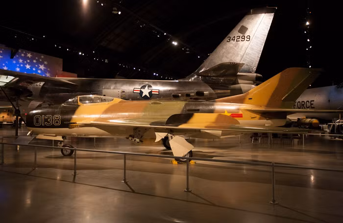 Tiêm kích MiG-19S mang số hiệu 0138 của Không quân Ai Cập tại Bảo tàng Không quân Mỹ ở Dayton.