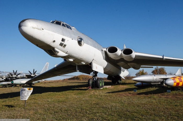 Máy bay chở dầu lớn nhất thế giới 3MS-2.