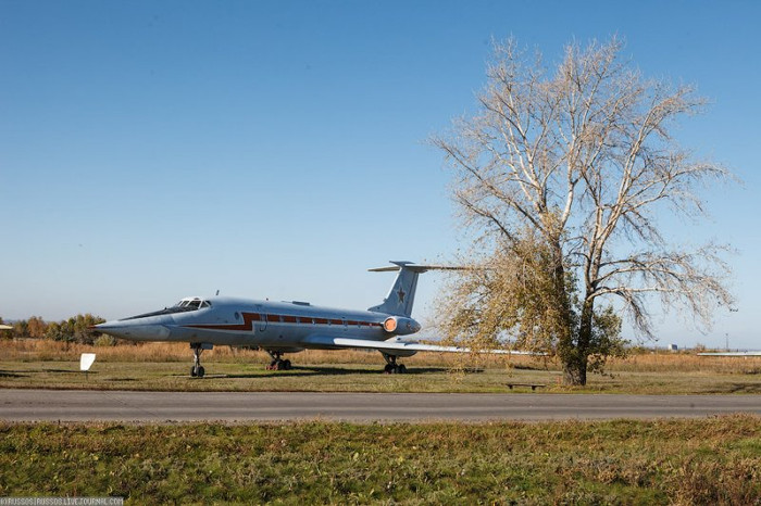 Máy bay Tu-134UBL. Đây là một biến thể huấn luyện kíp lái máy bay ném bom của máy bay chở khách hai động cơ Liên xô Tupolev Tu-134.