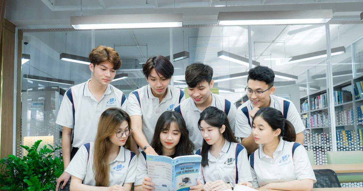 Đánh Giá lại Cơ Cấu Nhân Lực Việt Nam: Cần Biến Đổi Để Đáp Ứng Thời Đại Công Nghệ Cao