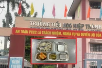 Có học sinh ăn bữa đầu giờ chiều dưới đất, Hiệu trưởng TH Hiệp Thành nói đã rút kinh nghiệm