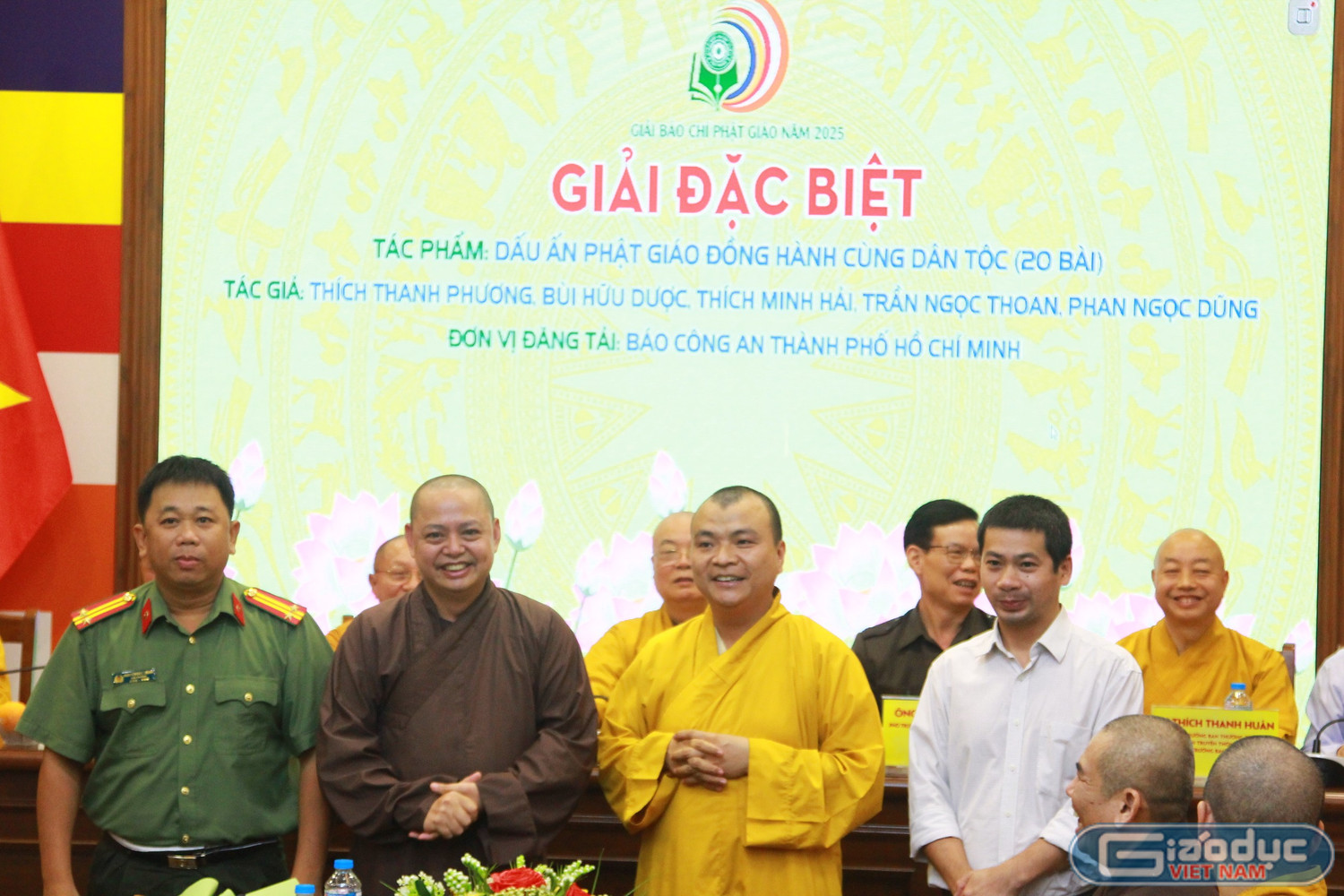 gdvn-trao-giai-bao-chi-phat-giao-2025-1.jpg