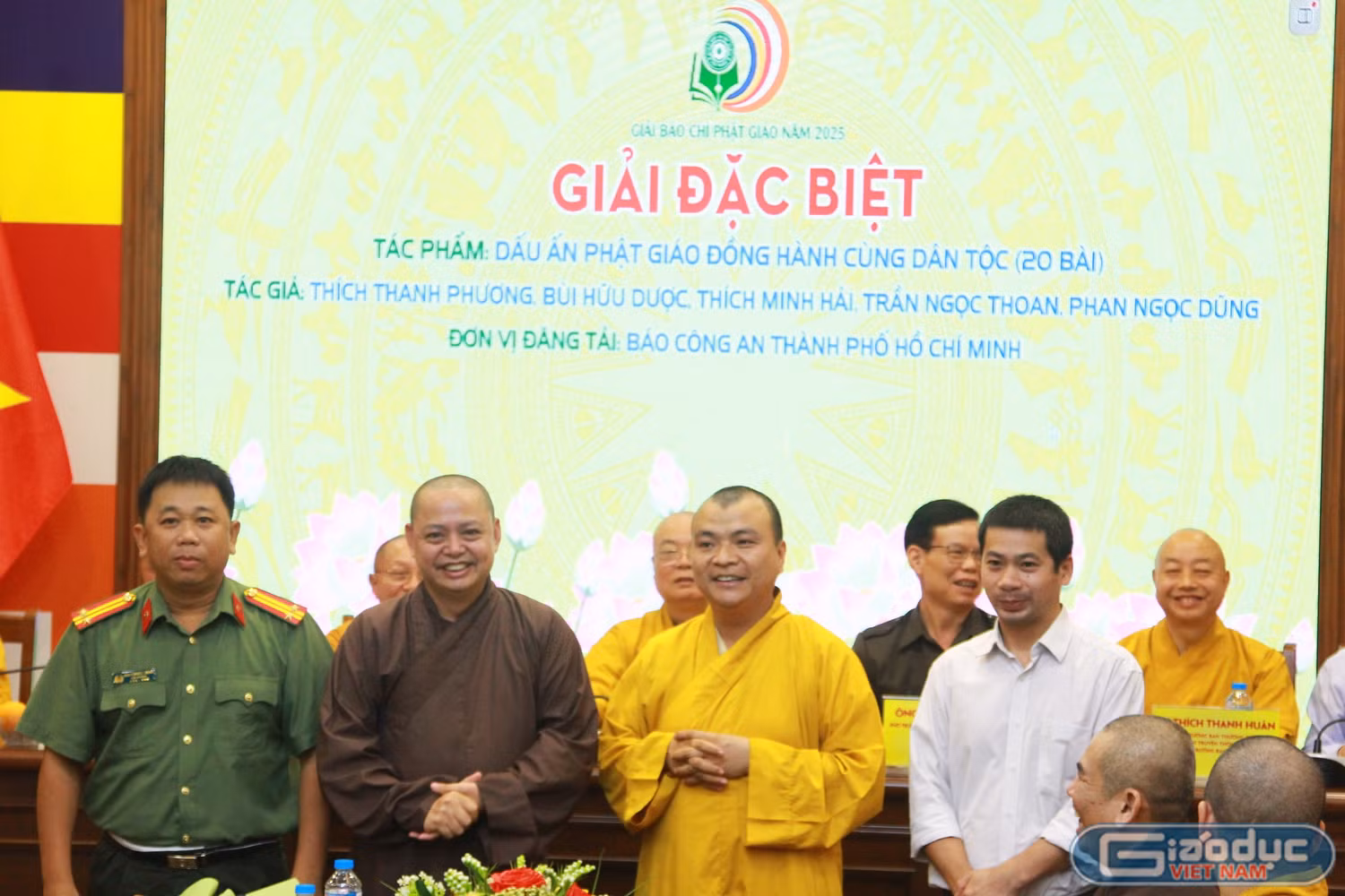 gdvn-trao-giai-bao-chi-phat-giao-2025-1.jpg