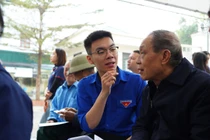 Học viện Y - Dược học cổ truyền Việt Nam khám, tư vấn, cấp phát thuốc cho người dân xã Kiều Phú