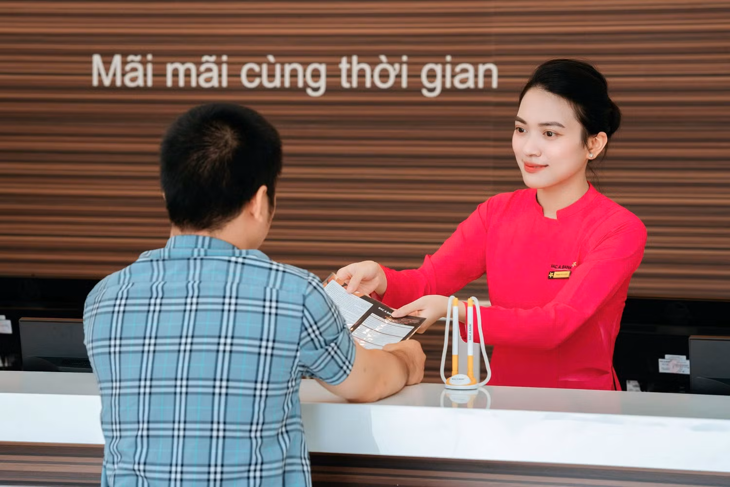 khach-hang-tu-van.jpg