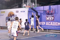 Phối hợp mạch lạc, U15 nam Vinschool The Harmony thắng áp đảo đội Đoàn Thị Điểm 