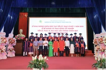 UTEHY khai giảng khóa đào tạo thạc sĩ, nghiên cứu sinh và trao bằng tốt nghiệp nhiều trình độ