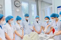 Cần có giải pháp đồng bộ từ tuyển sinh, đào tạo đến đãi ngộ để giải quyết bài toán thiếu điều dưỡng