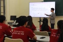 Trường ĐH Dược Hà Nội: Nguồn thu học phí tăng gần 2 lần nhưng khoa học công nghệ sụt giảm