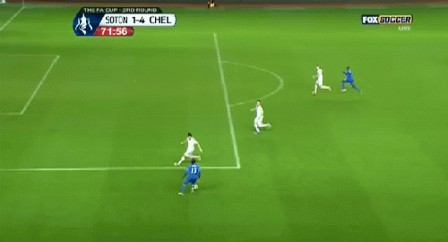 Phút 71: Demba Ba bị từ chối cú hat-trick vì pha cản phá của Boruc. Phút 71: Demba Ba bị từ chối cú hat-trick vì pha cản phá của Boruc.