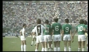 4. Zico: Không còn là vĩ đại nhất, nhưng Zico chính là tiêu chuẩn vàng để học hỏi về đá phạt trực tiếp. 4. Zico: Không còn là vĩ đại nhất, nhưng Zico chính là tiêu chuẩn vàng để học hỏi về đá phạt trực tiếp.