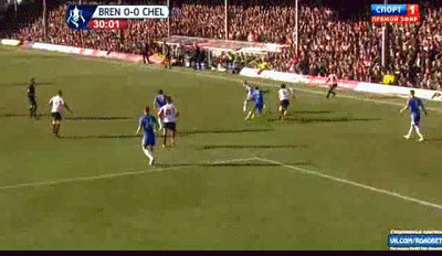 Phút 30: Forshaw suýt nữa đã mở tỷ số với cú sút chệch cột.