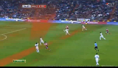 Phút 77: Lucas với một cú sút cực mạnh ở vị trí giống với Alex Lopez, nhưng Casillas đấm bóng thành công. Phút 77: Lucas với một cú sút cực mạnh ở vị trí giống với Alex Lopez, nhưng Casillas đấm bóng thành công.