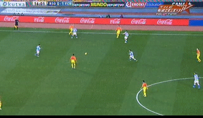 Phút 17: Griezmann sút chéo góc đi chệch cột dọc sau nỗ lực giữ bóng trước vòng cấm đội khách. Phút 17: Griezmann sút chéo góc đi chệch cột dọc sau nỗ lực giữ bóng trước vòng cấm đội khách.