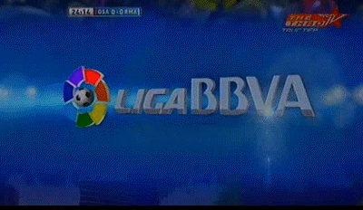 Phút 25: Gonzalo Higuain có cơ hội ghi bàn khi thủ môn Fernandez lao ra ngoài vòng cấm địa, tuy nhiên anh không tận dụng được cơ hội. Phút 25: Gonzalo Higuain có cơ hội ghi bàn khi thủ môn Fernandez lao ra ngoài vòng cấm địa, tuy nhiên anh không tận dụng được cơ hội.