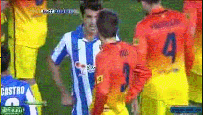 Phút 56: Gerard Pique bị truất quyền thi đấu sau khi vào bóng nguy hiểm với Carlos Vela. Đây là thẻ vàng thứ 2 cho Pique. Phút 56: Gerard Pique bị truất quyền thi đấu sau khi vào bóng nguy hiểm với Carlos Vela. Đây là thẻ vàng thứ 2 cho Pique.