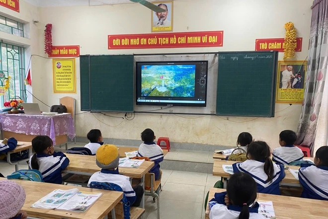 Tỉnh miền núi quyết tâm đưa tiếng Anh thành ngôn ngữ thứ hai trong trường, song còn nhiều thách thức