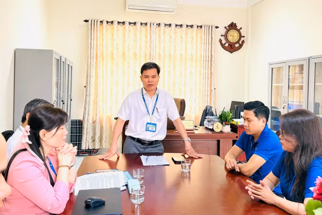 Yêu cầu danh hiệu "chiến sĩ thi đua" trong chuẩn nghề nghiệp hạng I,II, hiệu trưởng băn khoăn