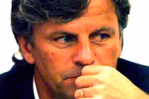 Bị VFF hắt hủi, ông Goetz vẫn ở lại Việt Nam kiếm cơm?