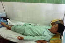 Giảng hòa giùm bạn gái, bị chém nhập viện