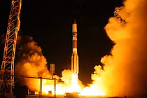 Video: Nga phóng tên lửa Proton-M mang vệ tinh của châu Âu