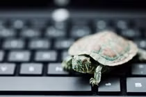 Vì đâu máy tính trở nên "rùa bò"?