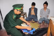 Bắt 3 đối tượng vận chuyển 18 kg Heroin sang Trung Quốc