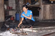 Nữ sinh bị bắt khoả thân, đánh ghen tàn bạo