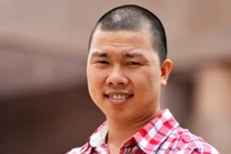 Đi xem Bằng Kiều: Vợ một bên, hoa hậu một bên!