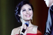 'Ngọc Hân ra biển uống nước dừa, ăn bò khô, bị đòi... 1 triệu'