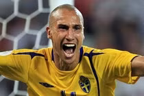 Chiêm ngưỡng những bàn thắng đẹp nhất trong lịch sử các kỳ EURO (Kỳ 4)