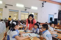 Tăng lương cơ sở và phụ cấp ưu đãi, chi tiết thu nhập giáo viên mầm non, tiểu học ra sao?