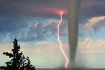 Bí mật về nguồn gốc đáng sợ của vòi rồng 