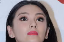 Hết hồn với lối trang điểm "dọa ma" trẻ em 