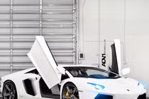 Thêm một 'siêu bò' Aventador độ màu trắng tuyệt đẹp