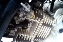 Cách nhận biết dấu hiệu hỏng bu-gi trên xe máy