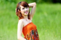 Tuyệt xinh: Thiếu nữ điệu đà trong sắc nắng tháng 6 
