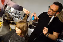 Trị tóc vểnh, rối, bết dính siêu tốc