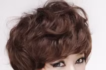 Tóc xinh đi biển