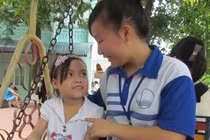 Bài 3: Cô gái nghèo đam mê tình nguyện